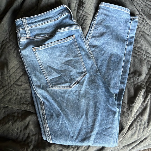 Madewell Curvy Roadtripper - Picture 1 of 5